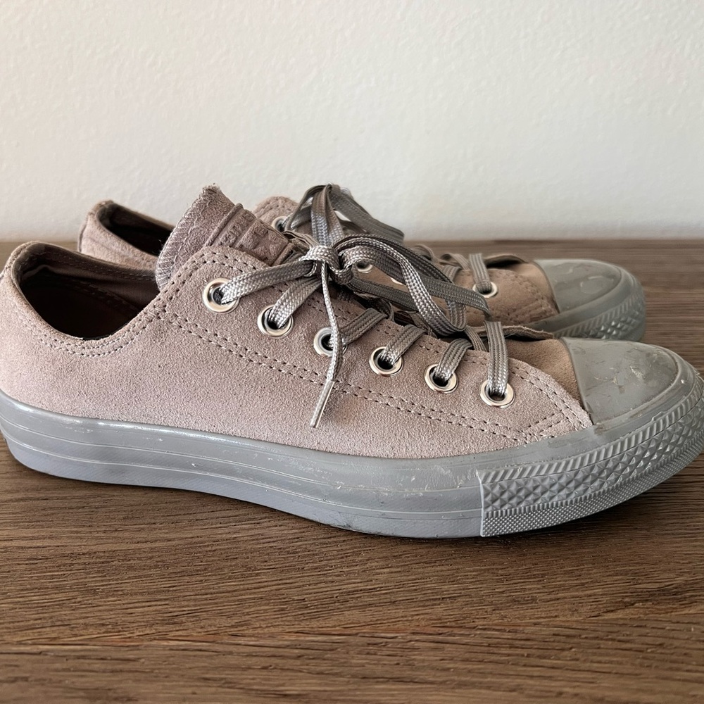 Converse Low-Top check Taylor Suede Sneakers in Gray 7